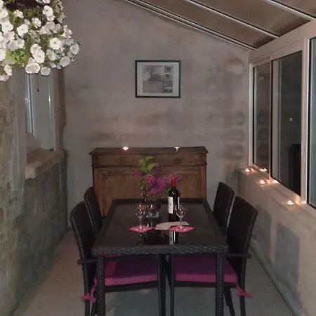 Gabrielle Feriehus Saint-Jean-dʼAlcapiès